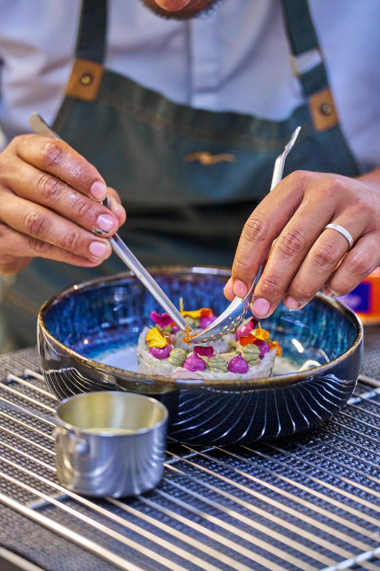 Le Mas De Peint - Hotel Et Restaurant อาร์ลส์ ภายนอก รูปภาพ